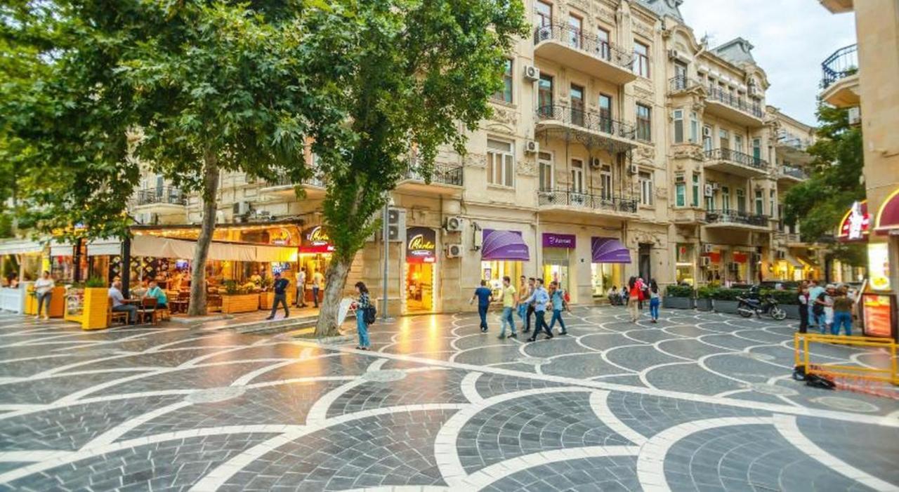 Lux Family Apartment In City Center Baku Exterior photo